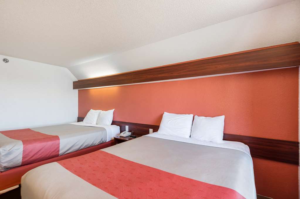 Motel 6 Olathe KS - photo 15