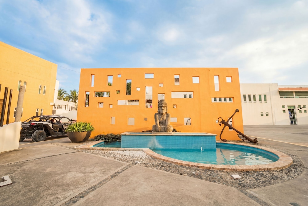 Artisan Family Hotels And Resorts Playa Esmeralda