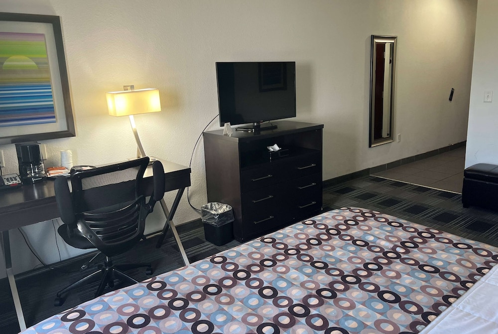Days Inn by Wyndham Alva - photo 16