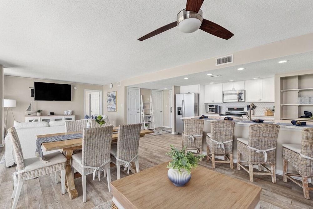 Sandpiper Beacon Beach Resort - photo 291