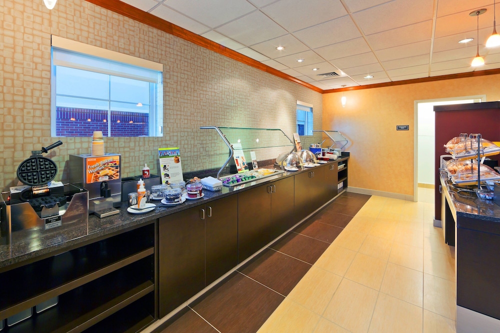 Residence Inn by Marriott Boulder Longmont - photo 41
