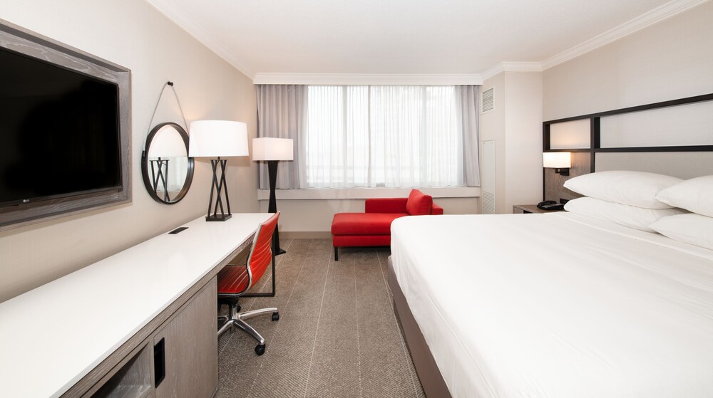 Crowne Plaza Baltimore Inner Harbor - photo 9