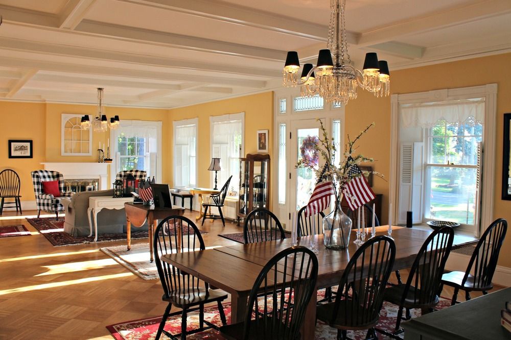 1837 Cobblestone Cottage Bed and Breakfast — Canandaigua — photo 5