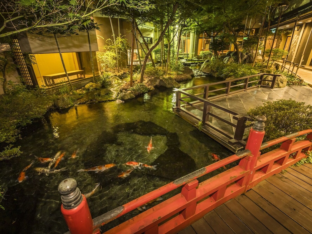 Hotel Kohakuen — 4-Star Luxury Hotel in Fuefuki, Japan
