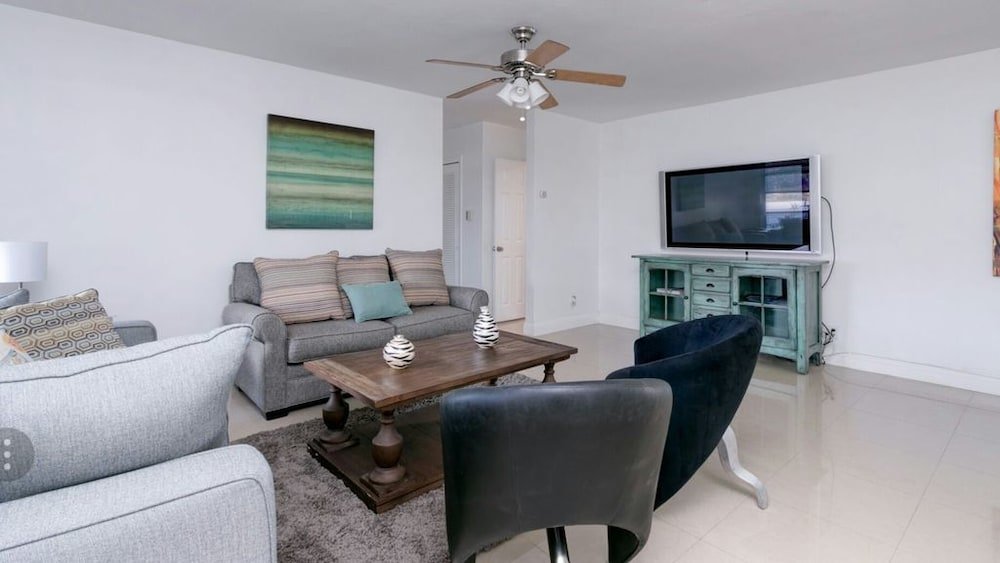 Vacation Palace — hotel in Oakland Park