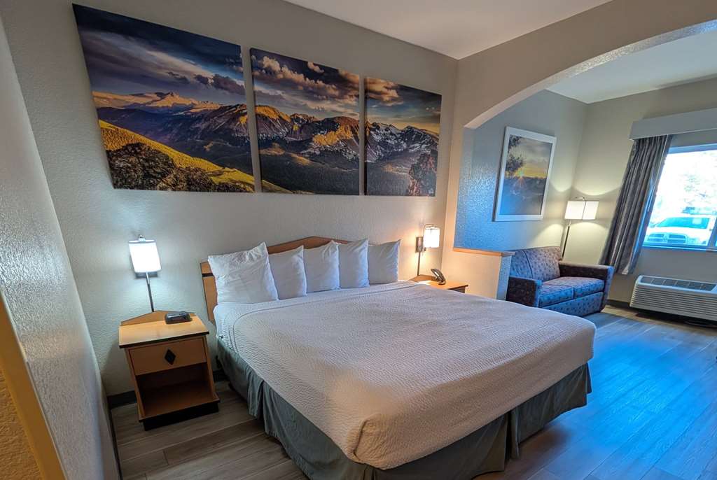 Days Inn & Suites by Wyndham Castle Rock - photo 7