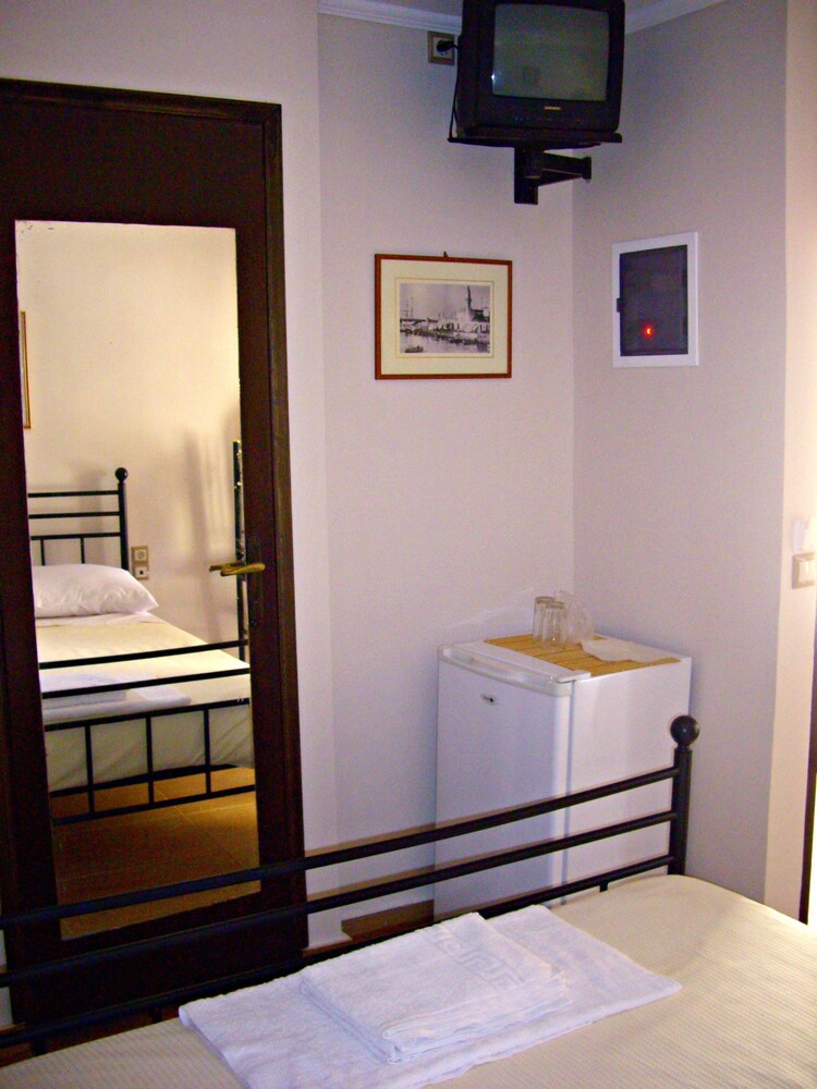 Room Honeymoon — Chania — photo 3
