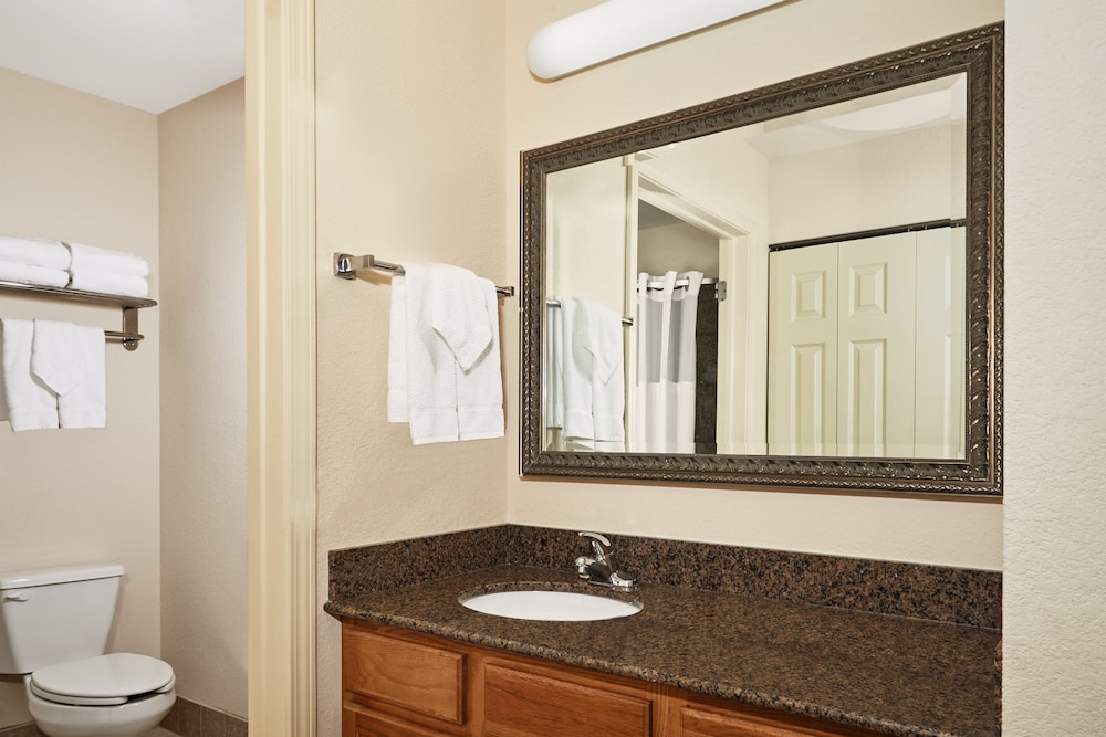 Staybridge Suites Milwaukee Airport South by IHG - photo 26