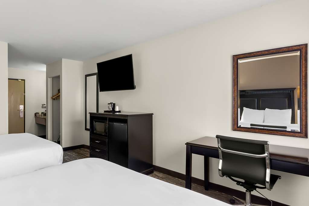 Best Western Saluki Inn - photo 15