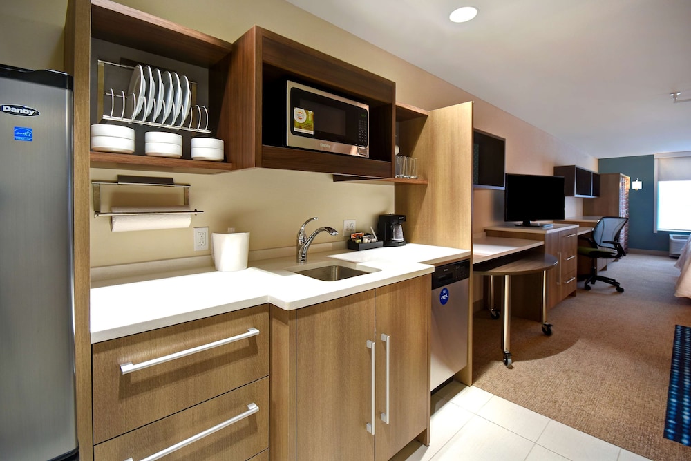 Home2 Suites by Hilton Wichita Downtown Delano - photo 21
