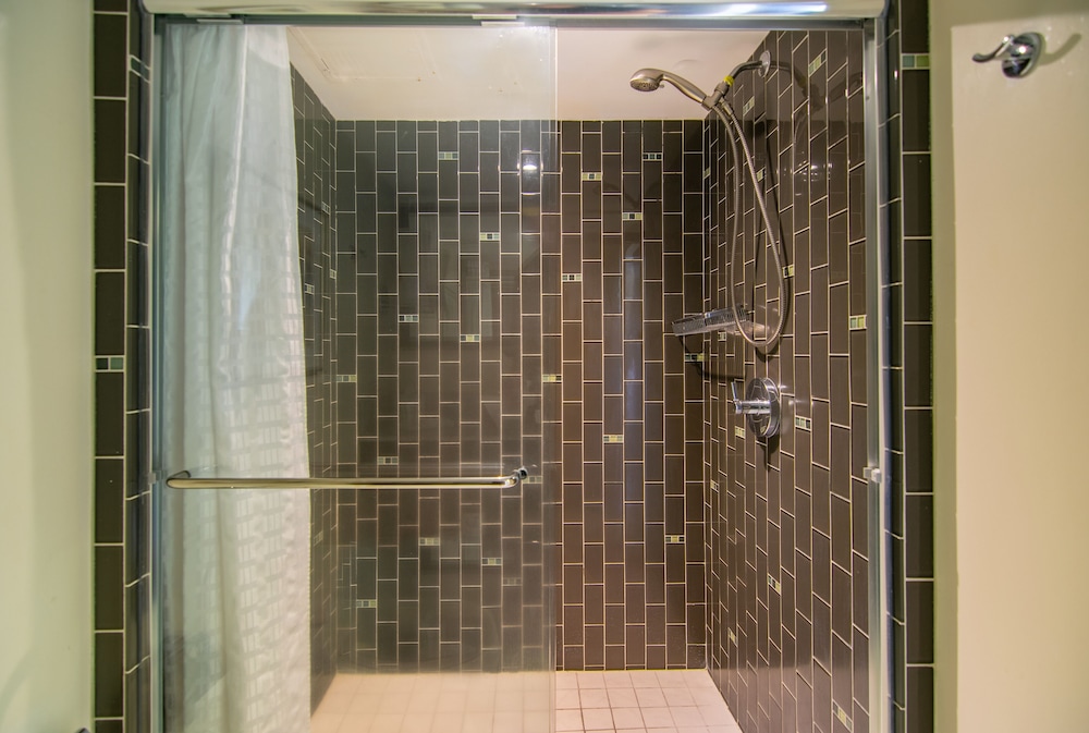 Regency on Beachwalk Waikiki by OUTRIGGER - photo 56