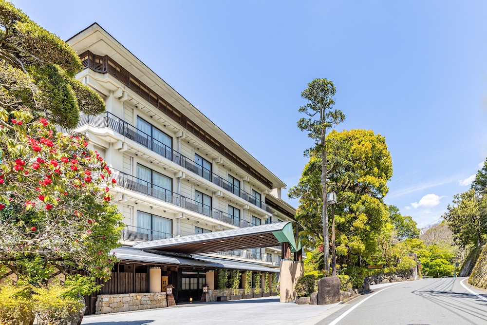Shuzenji Onsen Katsuragawa - carbon neutral hotel in Izu