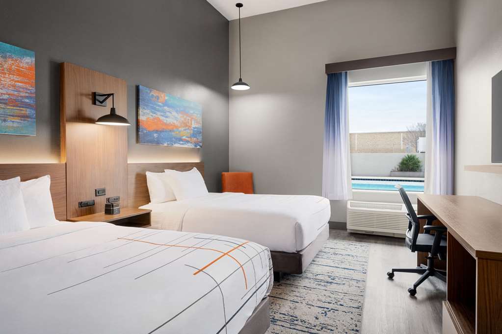 La Quinta Inn & Suites by Wyndham Del Rio - photo 48
