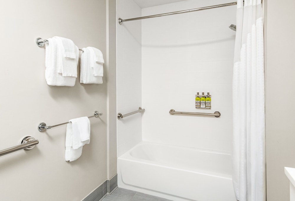 Holiday Inn Express & Suites Sanford Lake Mary by IHG - photo 21