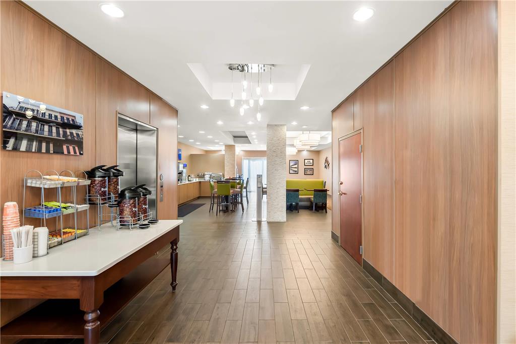 Comfort Suites New Orleans East - photo 48