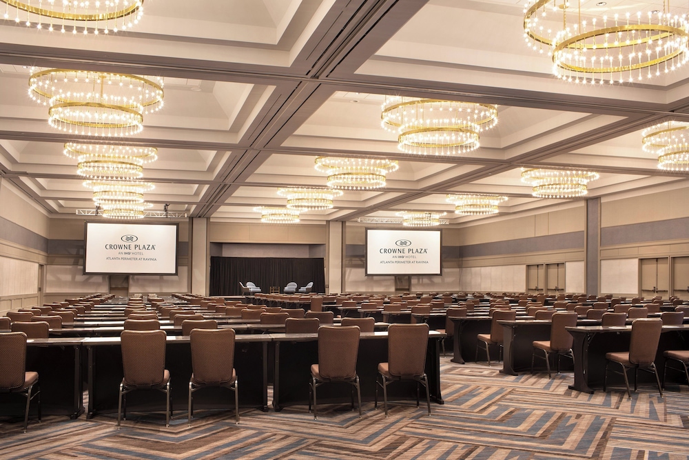 Crowne Plaza Atlanta Perimeter at Ravinia by IHG - photo 84