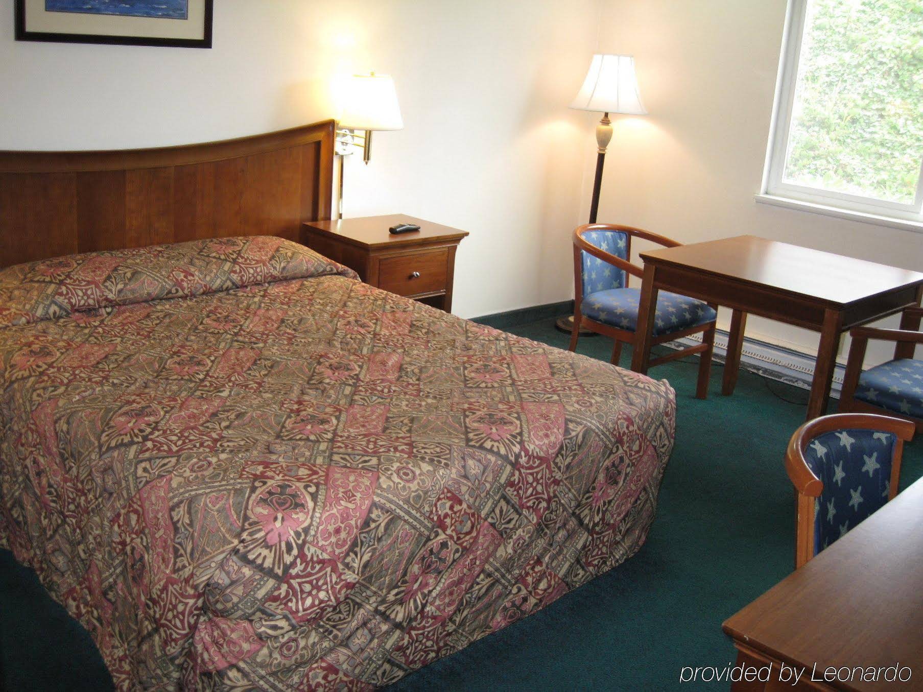 Coastal Inn by OYO Lincoln City Oregon Coast Hwy - photo 32