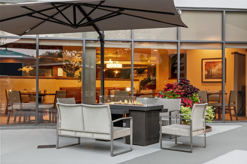 DoubleTree Suites by Hilton Raleigh Durham - photo 39
