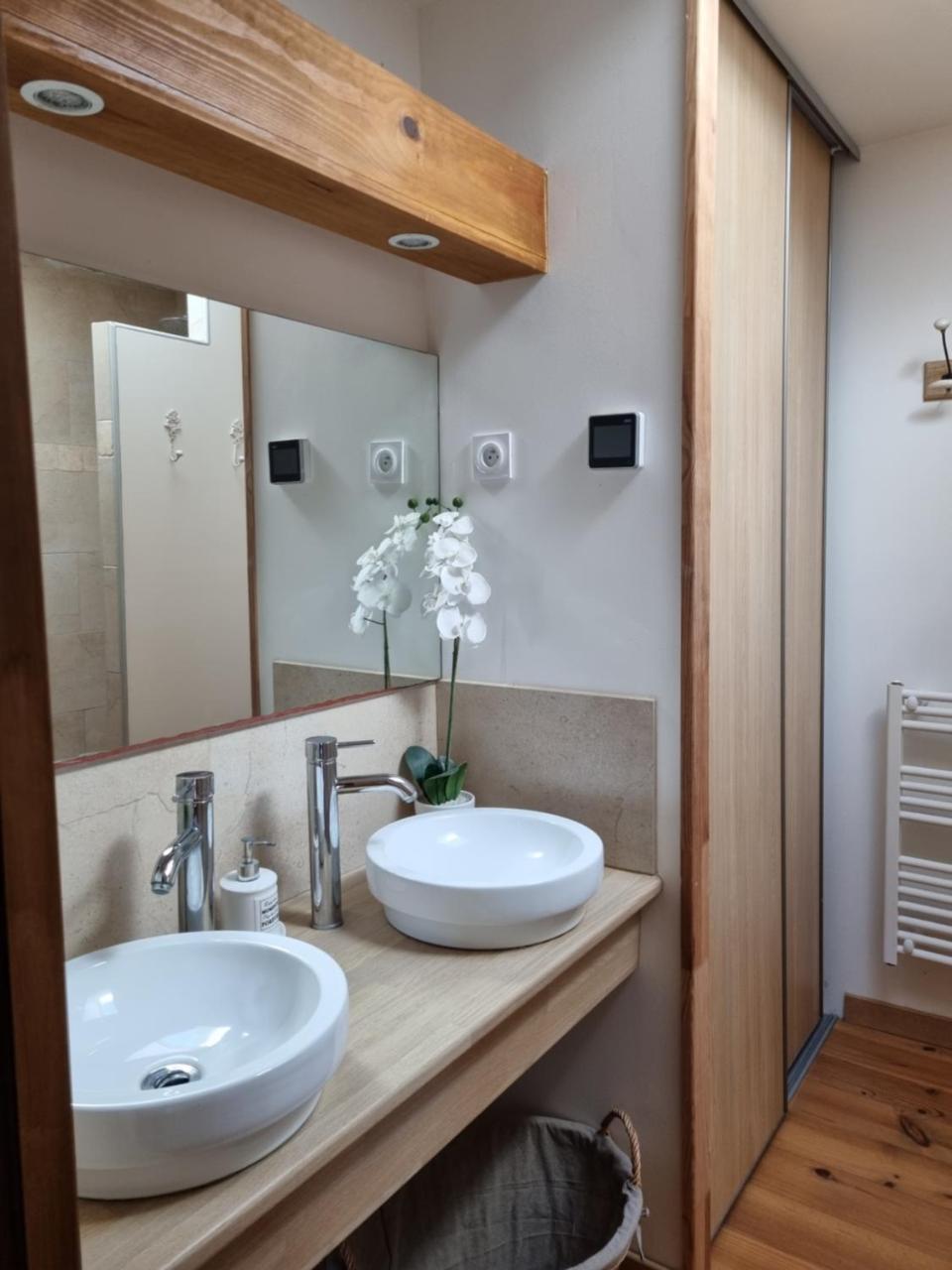 L'oeil de Carcassonne - last minute hotel in Unknown City