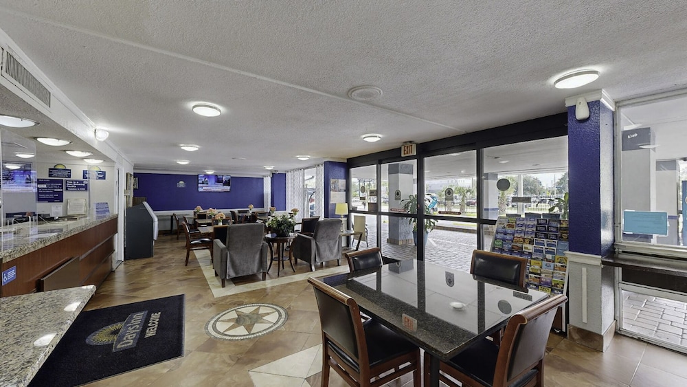 Days Inn by Wyndham Orlando Downtown - photo 23