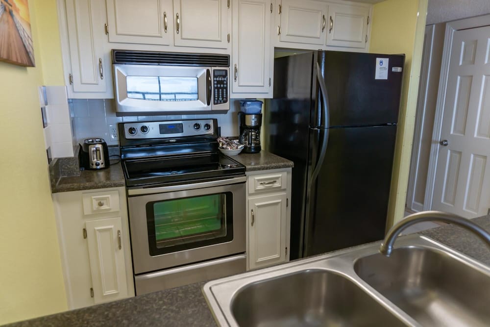 Bluewater Resort 403 - photo 13