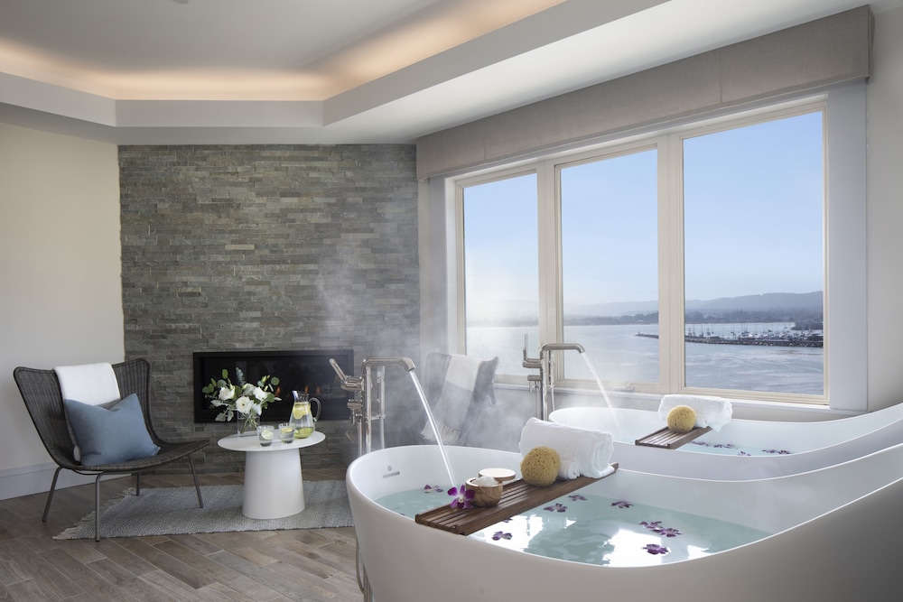 Monterey Plaza Hotel & Spa - photo 57