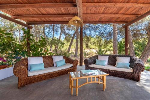 Villa Jazmin — 4-Star Luxury Hotel in Sant Joan De Labritja, Spain