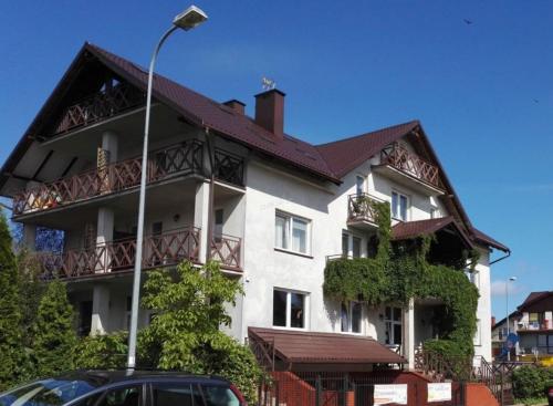 Dom Wypoczynkowy Alga2005 — hotel in Bolszewo