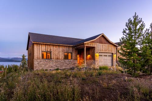 Infinity View - carbon neutral hotel in Alliance