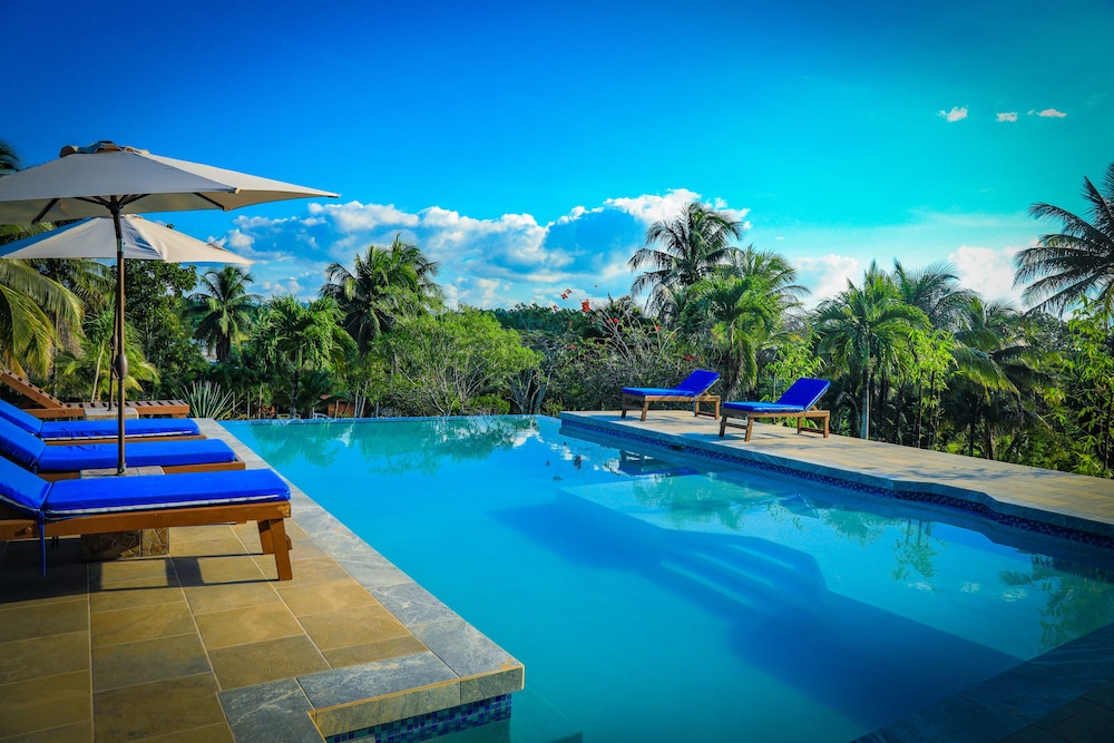 Cassia Hill Resort in San Ignacio, Belize
