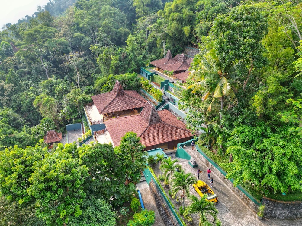 Villa Borobudur Resort — Magelang — photo 2
