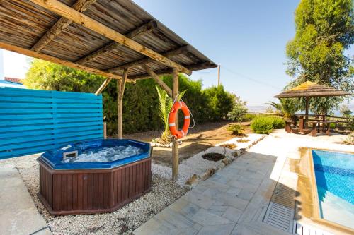 Villa Med. Coast Argaka Cyprus — Villa Med. Coast (photo 5 of 5)
