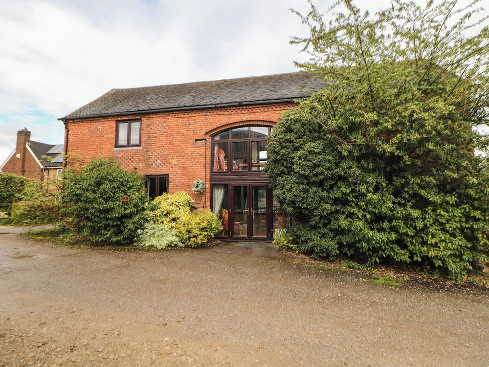 The Haybarn - carbon neutral hotel in Lichfield