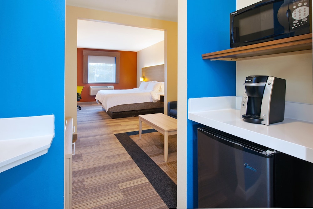 Holiday Inn Express & Suites Absecon Atlantic City by IHG - photo 20