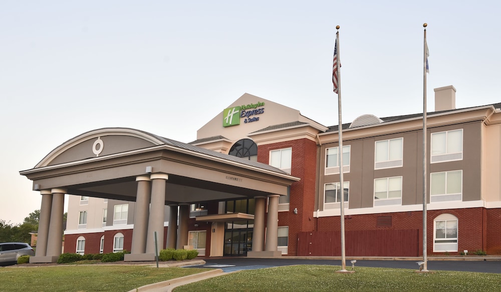 Holiday Inn Express Selma by IHG in Selma, United States