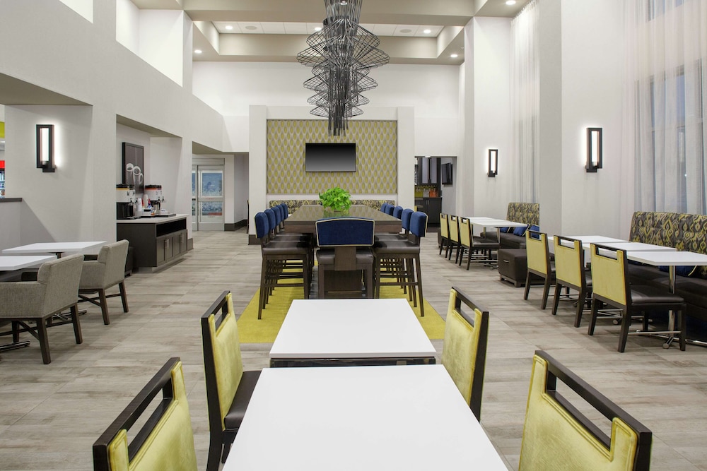 Hampton Inn & Suites Irvine Orange County Airport - photo 27