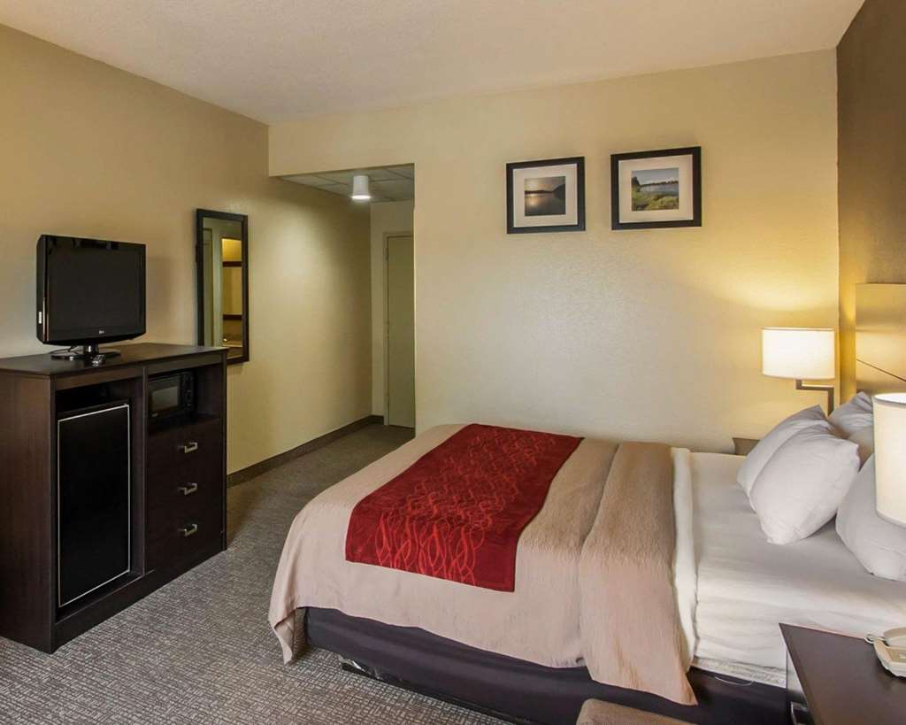 Quality Inn Hayti North - photo 11