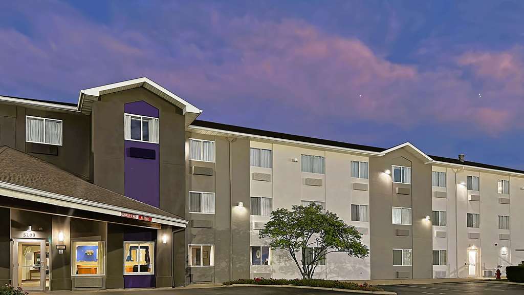 Sleep Inn & Suites Oxford University Area - photo 3