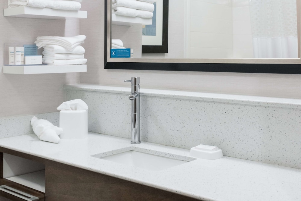 Hampton Inn Brooksville Dade - photo 46