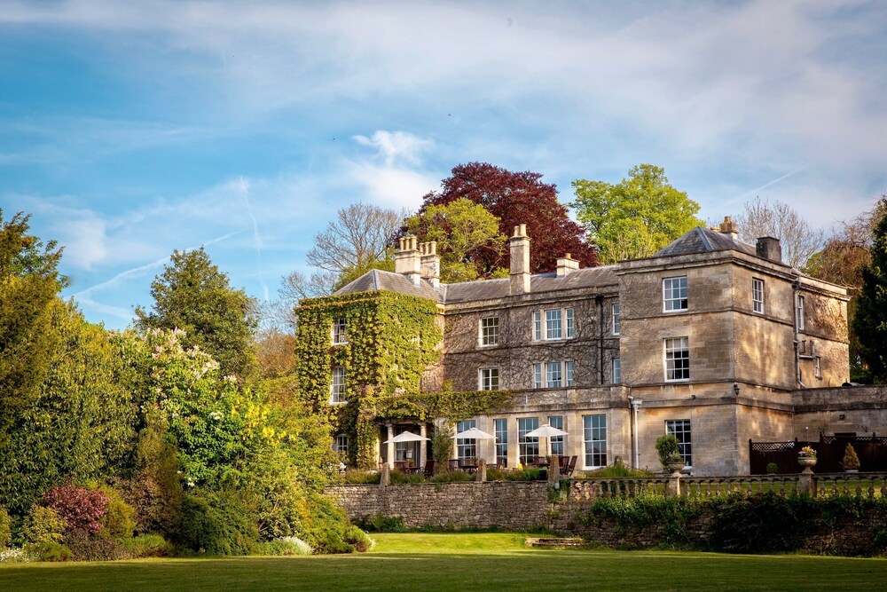 Burleigh Court — Stroud