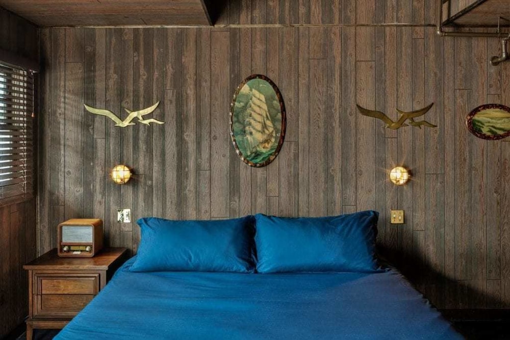 The Dive Motel & Swim Club - photo 10