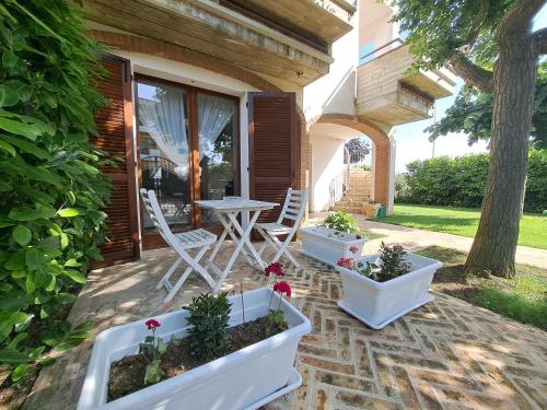 Daphne Experience Home Harmony and Garden — 4-Star Luxury Hotel in Loreto Aprutino, Italy