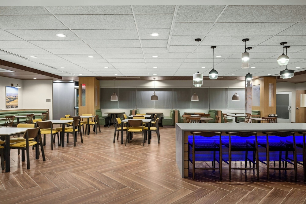 Fairfield by Marriott Inn & Suites Livermore - photo 15