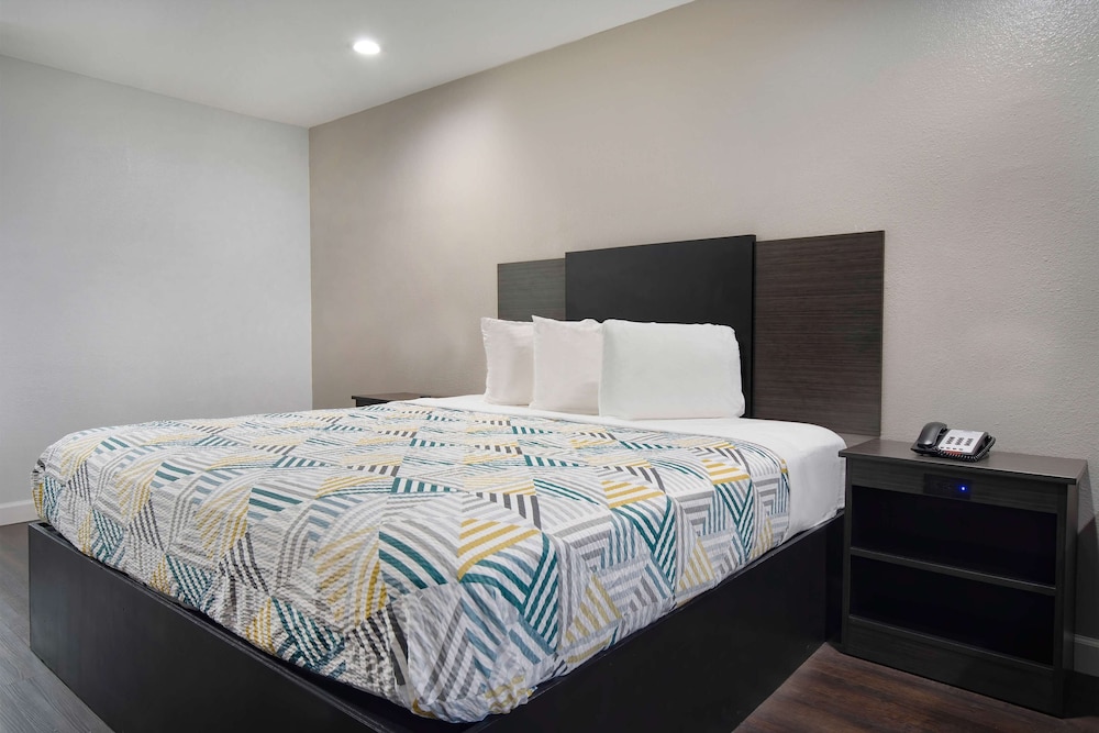Motel 6 Houston TX I 10 West - photo 18