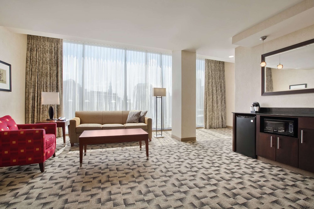 Embassy Suites Buffalo - photo 18