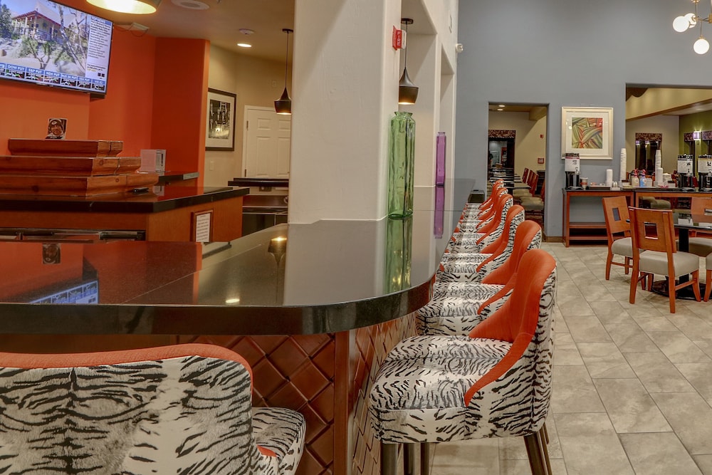 Hampton Inn Tropicana - photo 55