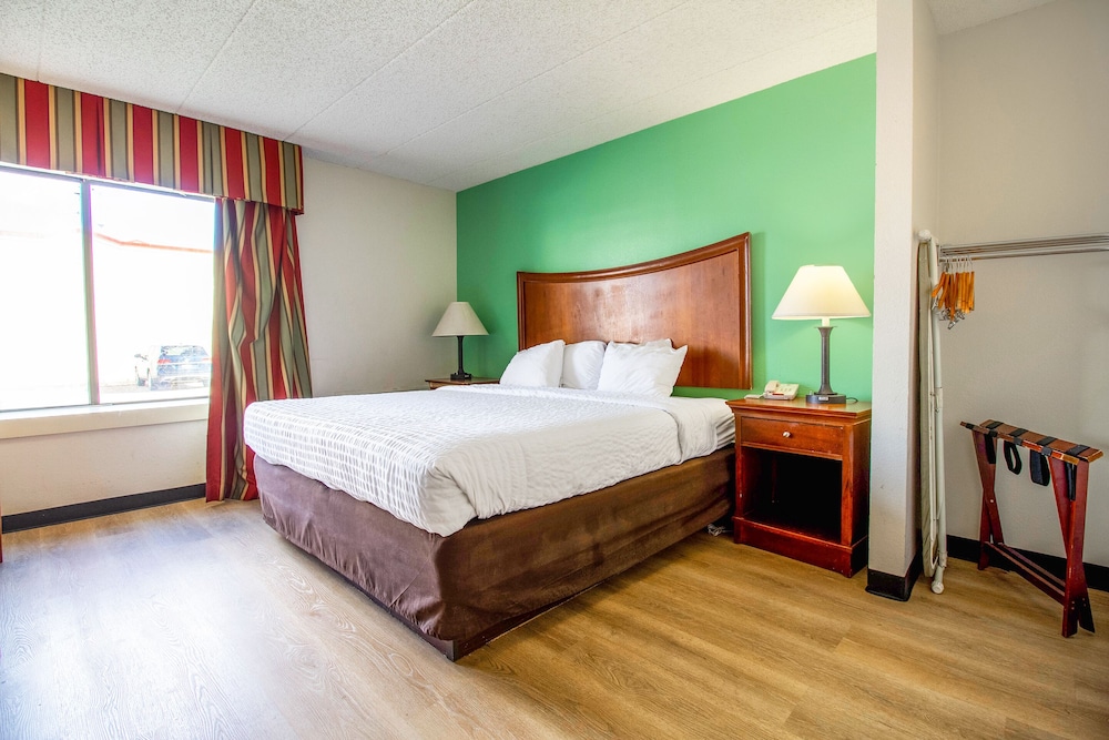 Tulsa Square Hotel Central I 44 By OYO - photo 19