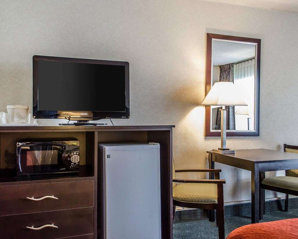Quality Inn & Suites York East - photo 8