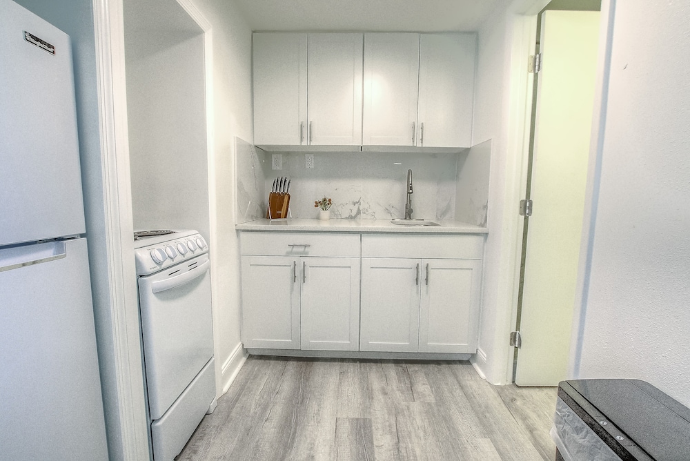 Daytona Shores Inn & Suites - photo 22