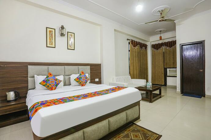 Fabhotel Corporate Stay in Noida, India